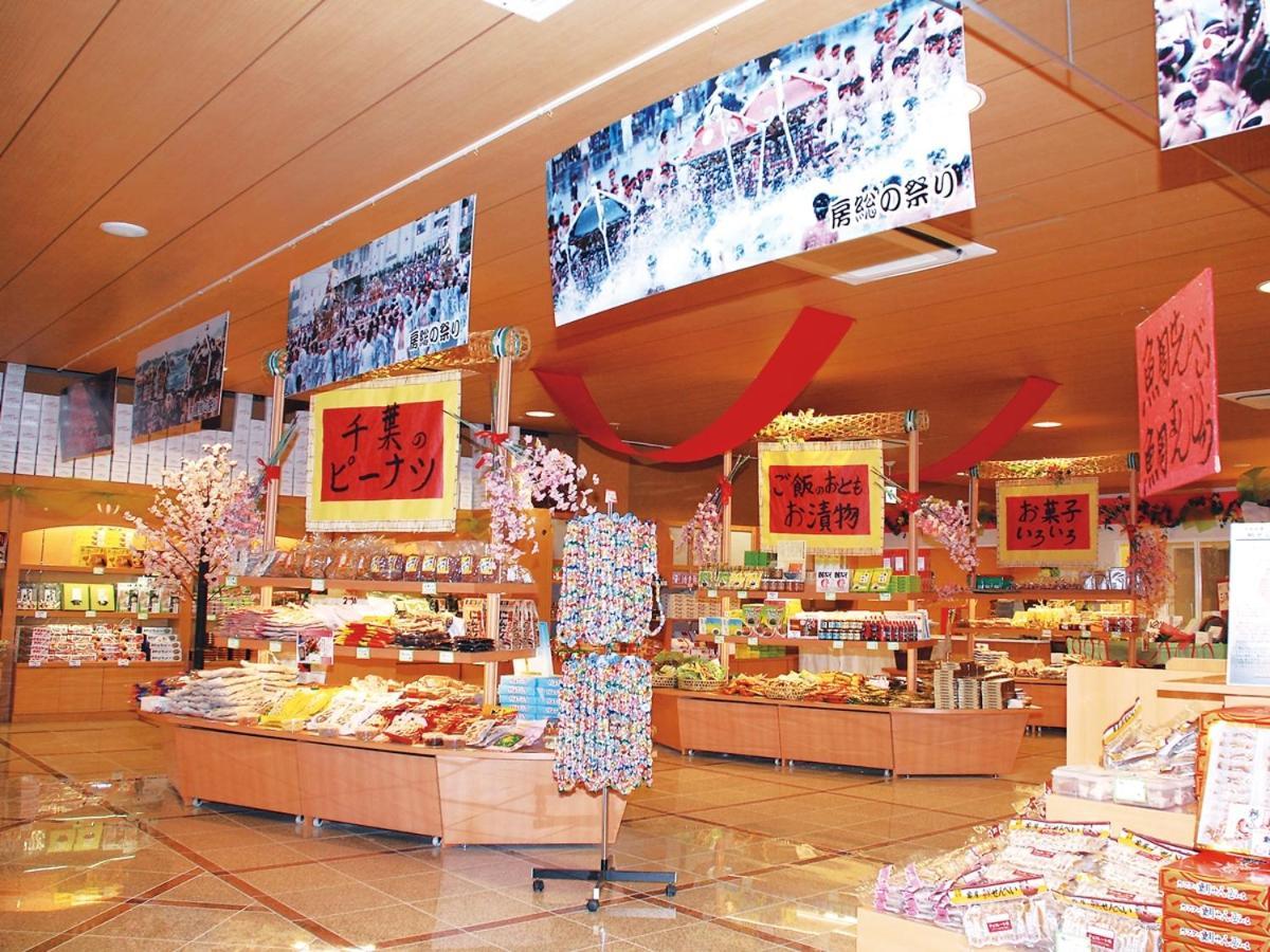 Ryugujo Spa Hotel Mikazuki Ryugutei Kisarazu Bagian luar foto